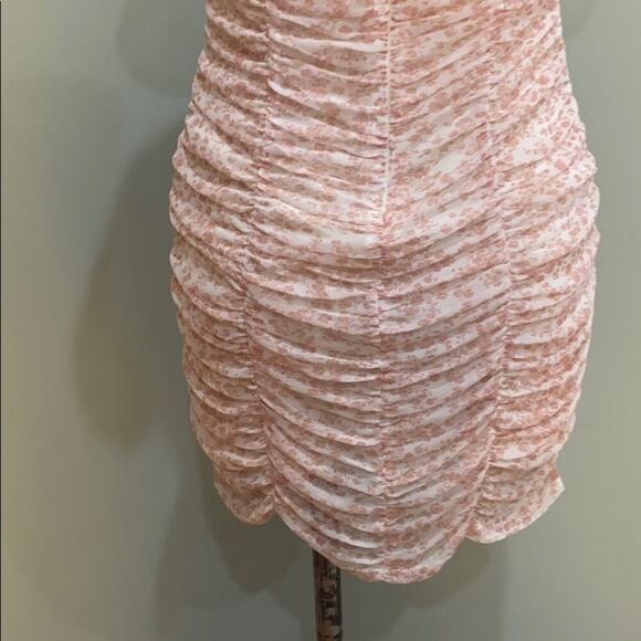 💫NWT Pacsun women's floral dress - Picture 3 of 8